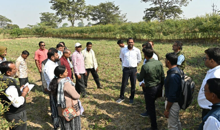 फसल बीमा कराओ, सुरक्षा कवच पाओ