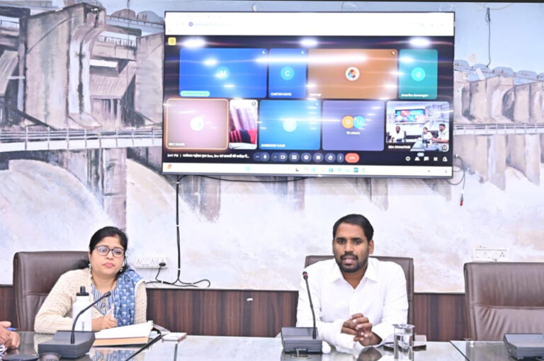 बोर्ड परीक्षा परिणाम सुधारने धमतरी कलेक्टर का अल्टीमेटम, प्राचार्यों को सख्त निर्देश