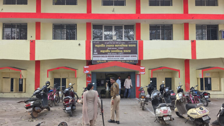 छपरी लड़कों को रायपुर पुलिस ने स्कूल-कॉलेज के आसपास से खदेड़ा