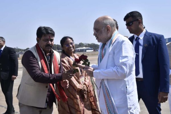 Home Minister Amit Shah arrived at the Bastar Pandum closing ceremony.