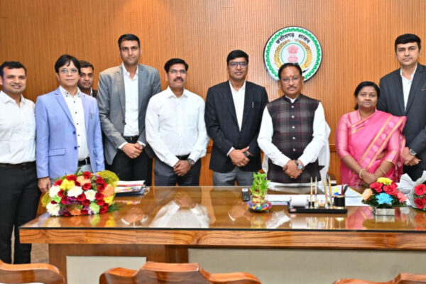 Officers appointed to IAS from State Administrative Service paid a courtesy call on CM Sai