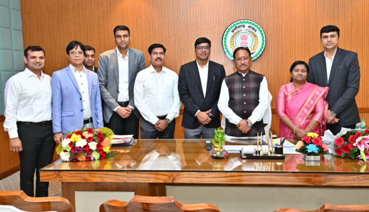 Officers appointed to IAS from State Administrative Service paid a courtesy call on CM Sai