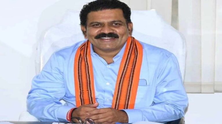 शिकायतों के निराकरण हेतु ऑनलाईन कम्पलेंट मैंनेजमेंट पोर्टल का निर्माण