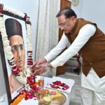 CM Sai pays tribute to Veer Savarkar on his death anniversary