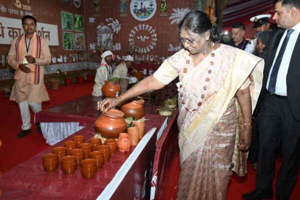 President Murmu viewed a magnificent exhibition based on tribal traditions and culture.
