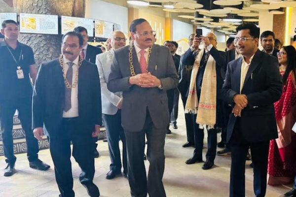 Supreme Court CJI Shri Surya Kant visited the country's first digital museum built in Nava Raipur.