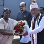 President Murmu was warmly welcomed by the Chief Minister and other ministers at Maa Danteshwari Airport in Jagdalpur.