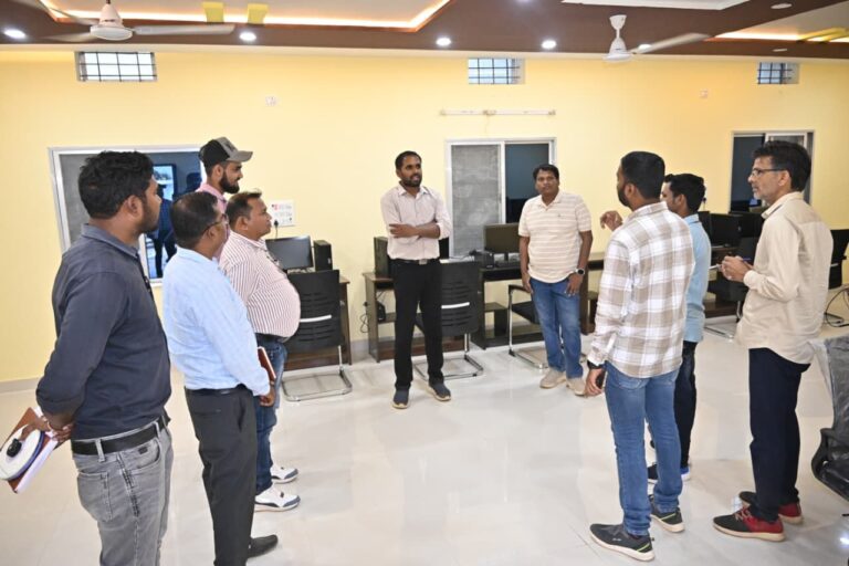 The youth in the city got a strong platform, the collector inspected the library and co-working space.