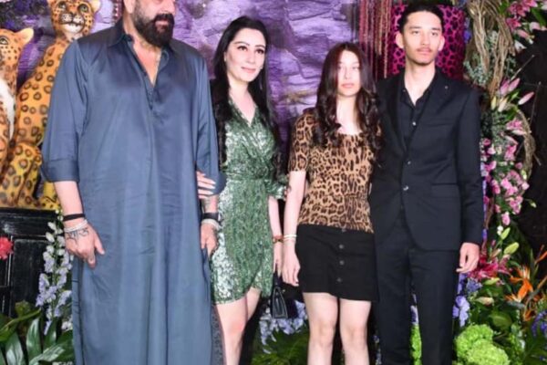 Sanjay Dutt's 'Dhurandhar' Avatar: Poses with Family