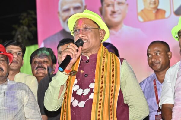 CM Sai participated in the Holi Milan celebration “Rangotsav” organized by Raipur Press Club.