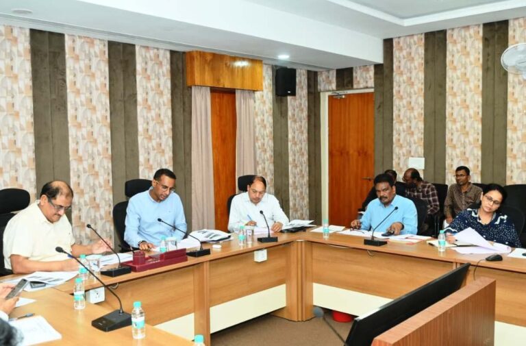 लोक निर्माण विभाग के सचिव ने जेलों में निर्माणाधीन कार्यों की प्रगति की समीक्षा की*