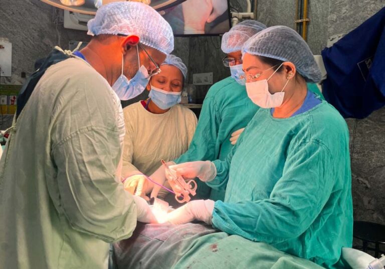 अंडाशय कैंसर से जूझ रही महिला की जान बिलासपुर सिम्स में बची  